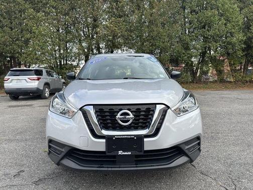 2020 Nissan Kicks S