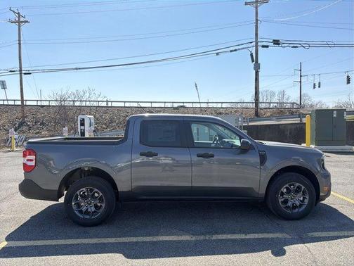 Carbonized Gray Metallic 2026 Ford Maverick XLT