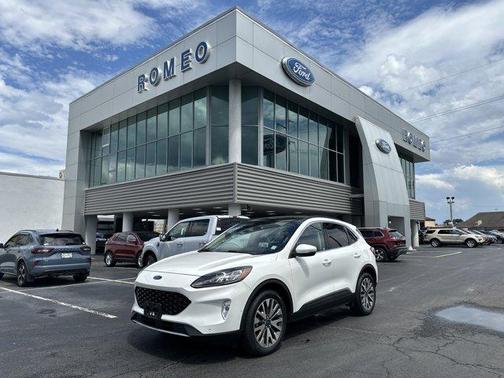 2020 Ford Escape Titanium