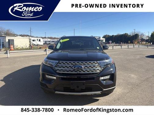 Black Metallic 2022 Ford Explorer Limited