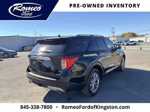 Black Metallic 2022 Ford Explorer Limited