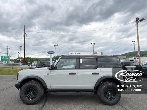 Avalanche Gray 2026 Ford Bronco Badlands