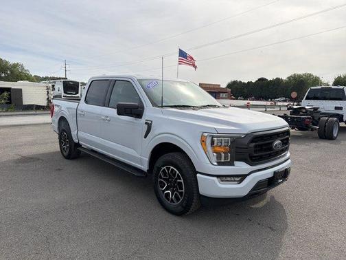 White Metallic 2022 Ford F-150 XLT