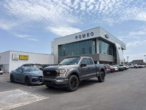 Gray Metallic 2022 Ford F-150 XL