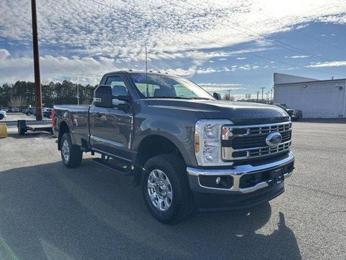 2024 Ford F-350 XLT