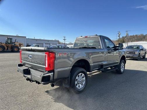 2024 Ford F-350 XLT