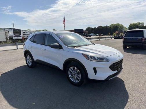 Oxford White 2021 Ford Escape SE