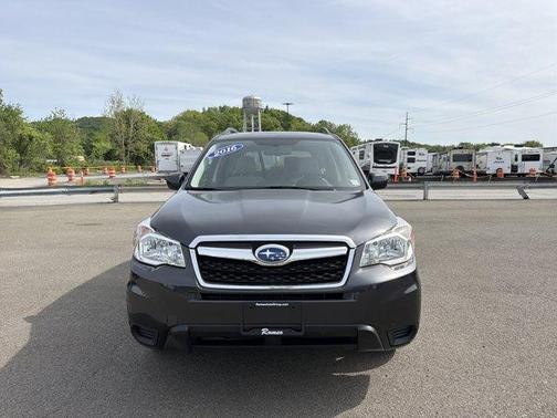Dark Gray Metallic 2016 Subaru Forester 2.5i Premium