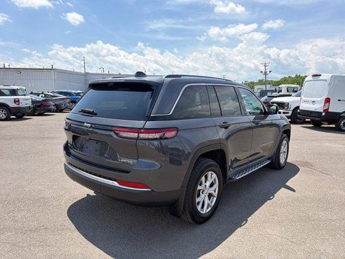 Metallic 2022 Jeep Grand Cherokee Limited