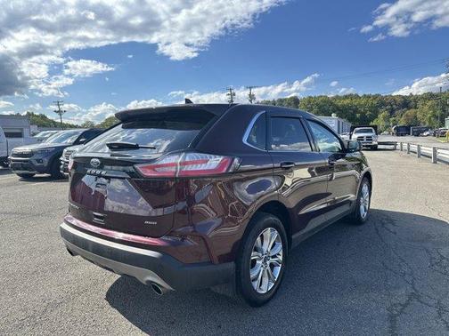 2021 Ford Edge Titanium