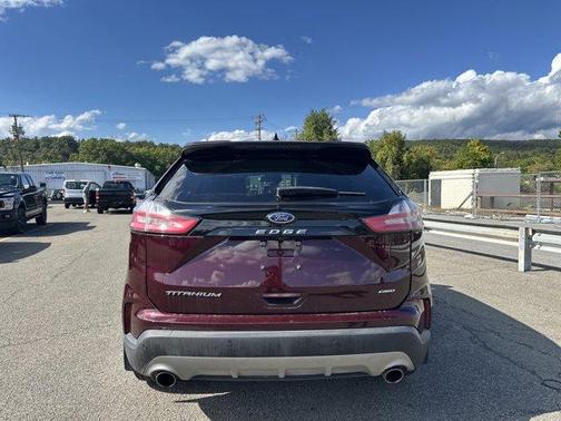 2021 Ford Edge Titanium
