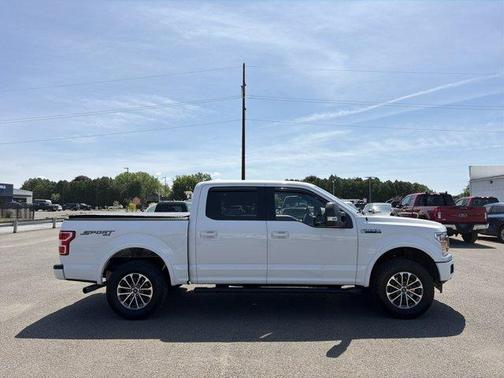Oxford White 2018 Ford F-150 XLT