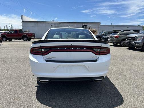 2016 Dodge Charger SXT