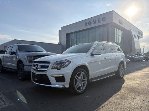 White 2015 Mercedes-Benz GL-Class GL 550 4MATIC