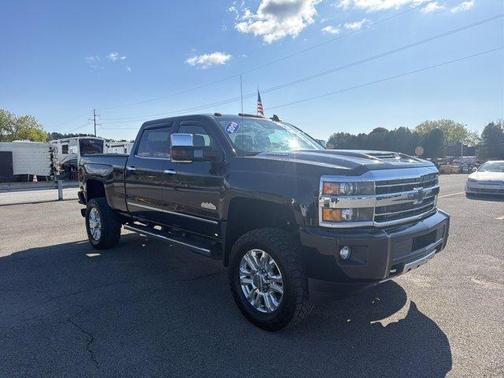 Black 2019 Chevrolet Silverado 2500 High Country