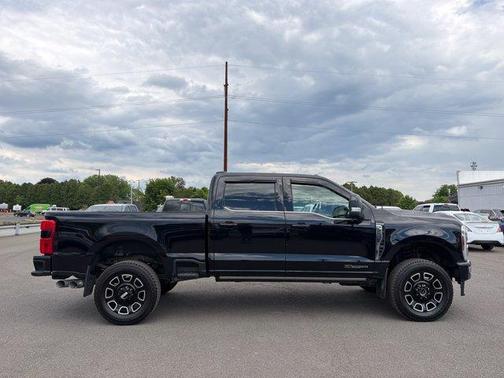 Black Metallic 2024 Ford F-250 Platinum