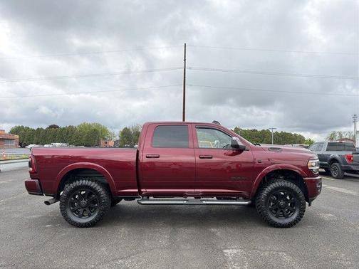 Delmonico Red Pearlcoat 2022 RAM 2500 Laramie