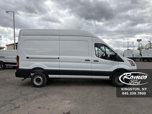2026 Ford Transit-250 HR