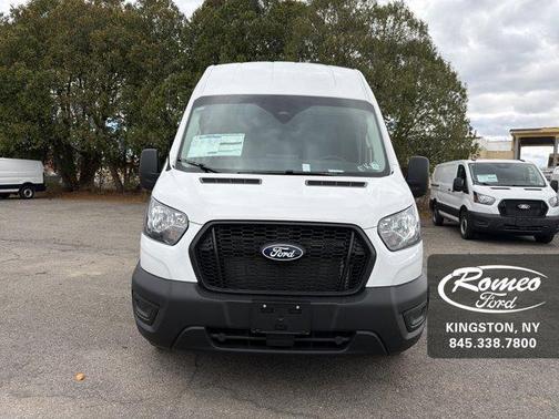 2026 Ford Transit-250 HR