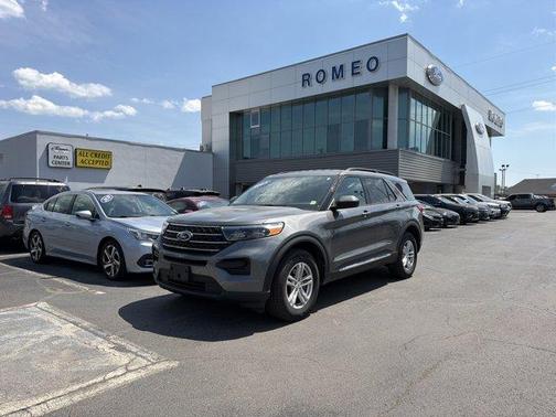 Gray Metallic 2023 Ford Explorer XLT