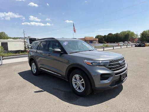 Gray Metallic 2023 Ford Explorer XLT