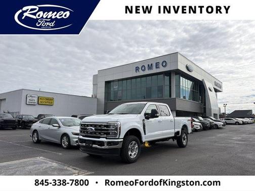 Oxford White 2027 Ford F-250 XLT