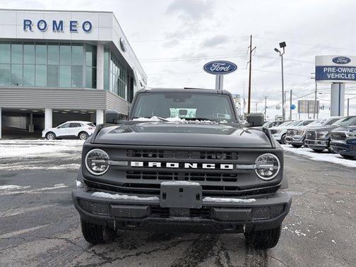 2025 Ford Bronco Base