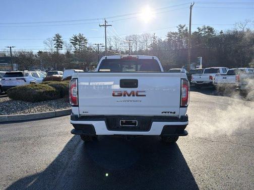 Summit White 2022 GMC Canyon AT4 w/Leather