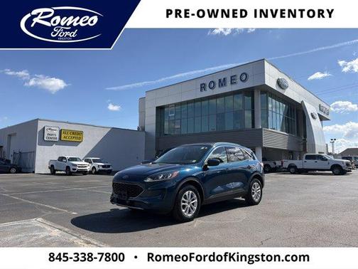 Green Metallic 2020 Ford Escape SE