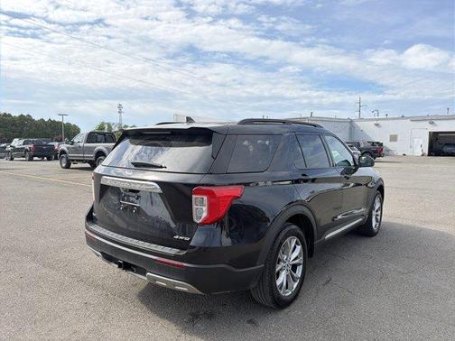 Black Metallic 2023 Ford Explorer XLT