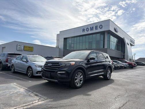 Black Metallic 2023 Ford Explorer XLT