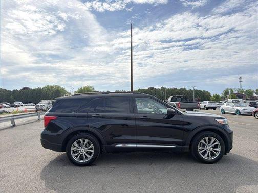 Black Metallic 2023 Ford Explorer XLT