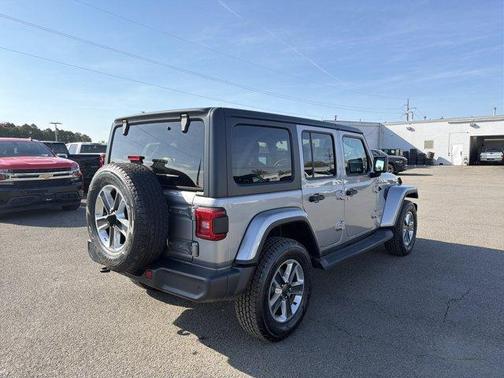 Billet Silver Metallic Clearcoat 2018 Jeep Wrangler Unlimited Sahara
