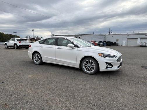 2020 Ford Fusion Energi Titanium