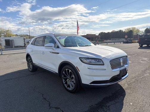 White Metallic 2022 Lincoln Nautilus Reserve