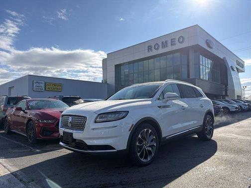 White Metallic 2022 Lincoln Nautilus Reserve