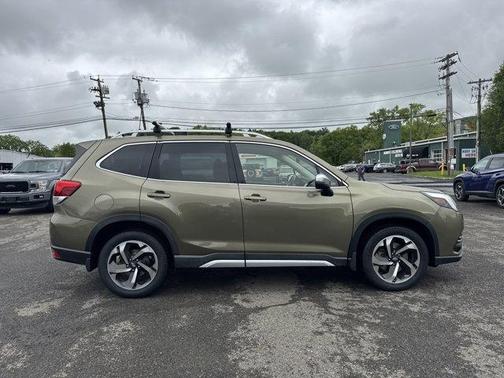 2023 Subaru Forester Touring