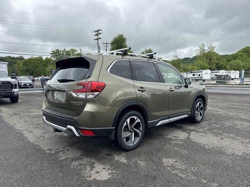 2023 Subaru Forester Touring