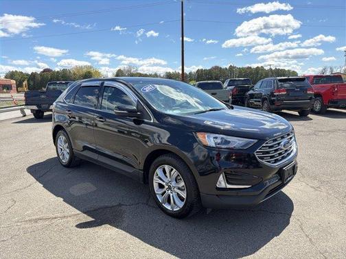 Black Metallic 2021 Ford Edge Titanium