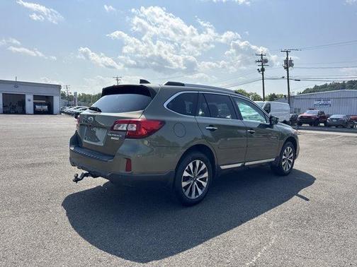 2017 Subaru Outback 2.5i Touring