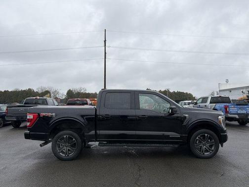 Black 2022 Ford F-150 Lariat