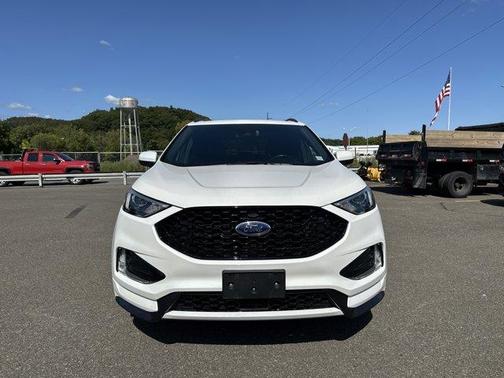 2022 Ford Edge ST Line
