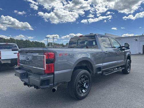 2024 Ford F-350 XLT