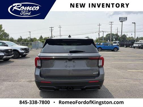 Carbonized Gray Metallic 2026 Ford Explorer ST-Line