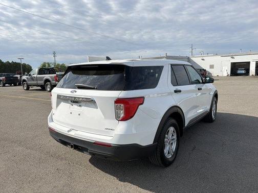 Oxford White 2022 Ford Explorer Base
