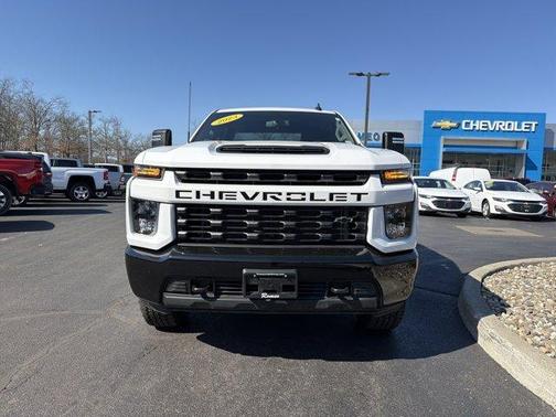 Summit White 2023 Chevrolet Silverado 2500 Custom