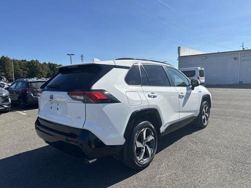2022 Toyota RAV4 Prime SE
