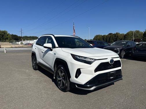 2022 Toyota RAV4 Prime SE