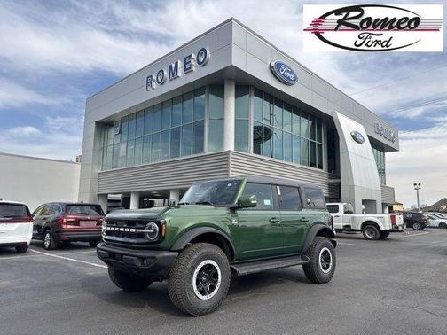 2025 Ford Bronco Outer Banks