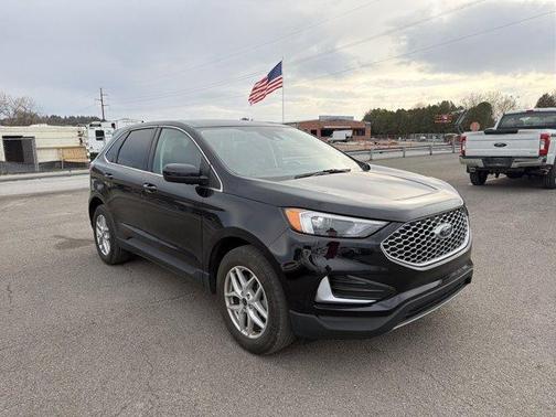 Black Metallic 2024 Ford Edge SEL
